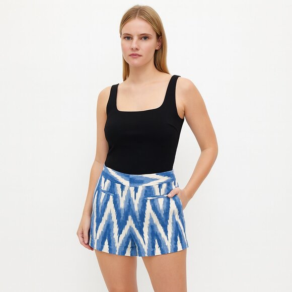 Gap Blue White Chevron Stripe Shorts Size 4 - Picture 1 of 4